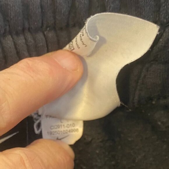 Nike Men's Joggers Large Black Standard Fit Cotton and Polyester Blend Side Hole - Picture 6 of 8